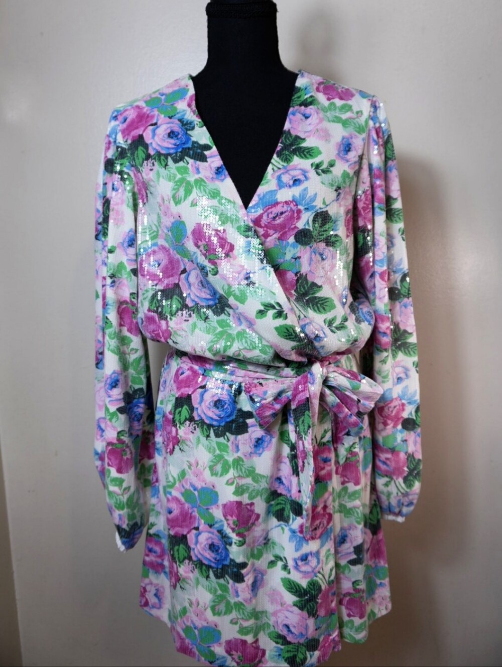 Wayf Loretta White Sequin Floral Print Long Sleeve Wrap